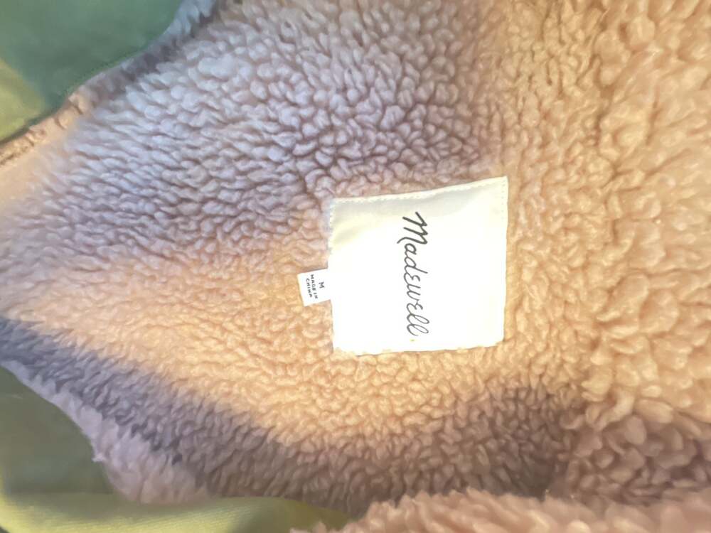 Madewell Sherpa-Trimmed Surplus Field Jacket in Olive
Utility
Med
Drawstring - Picture 6 of 8